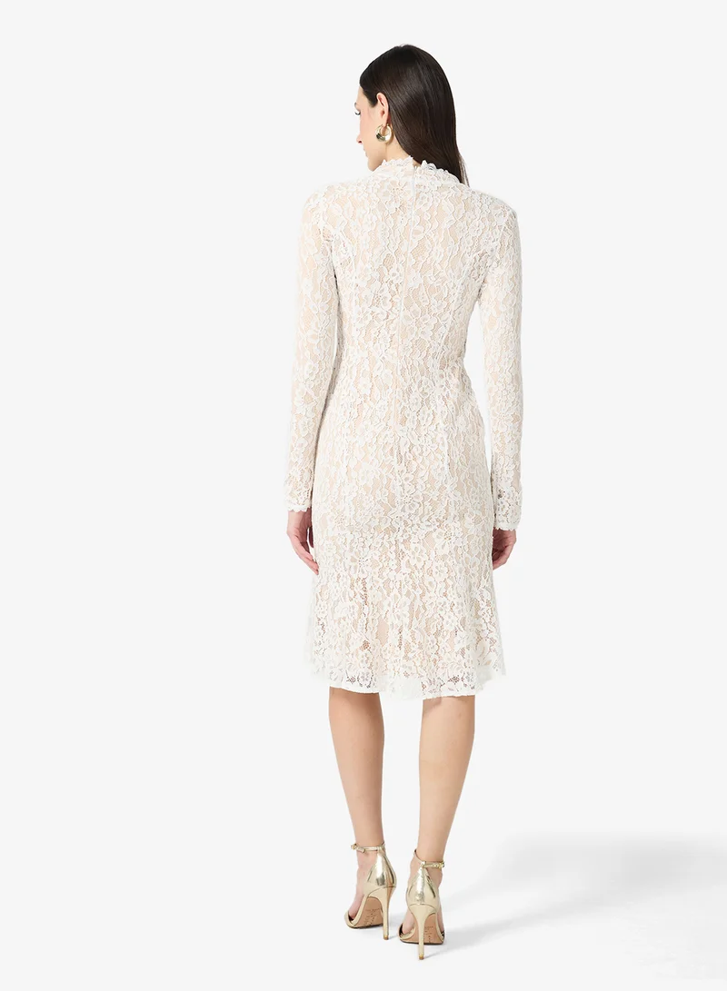 ايلا Lace Shift Dress